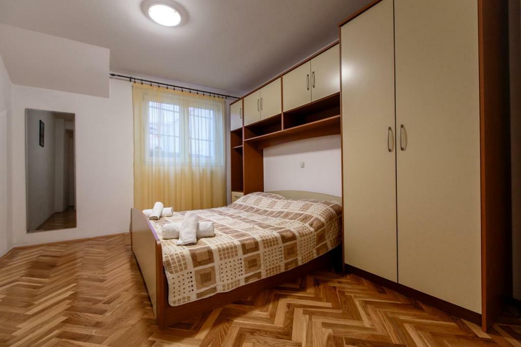 Apartmani Maris II Palit Экстерьер фото
